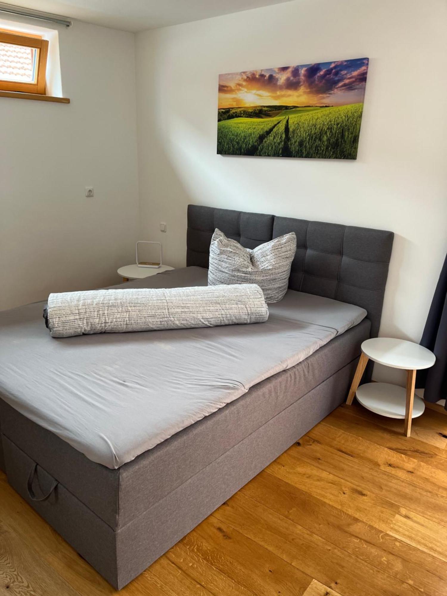 Zwischen Salzburg, Burghausen Und Oesterreich Apartment